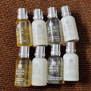 MOLTON BROWN travel kit - shampoo, conditioner, shower gel, body lotion 30ml